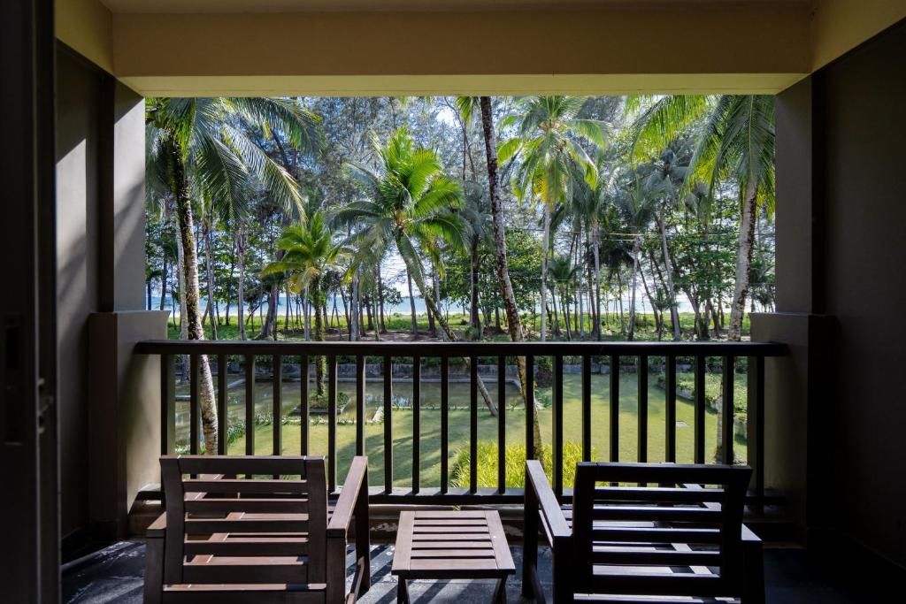 The Grand Southsea Khaolak фото 39
