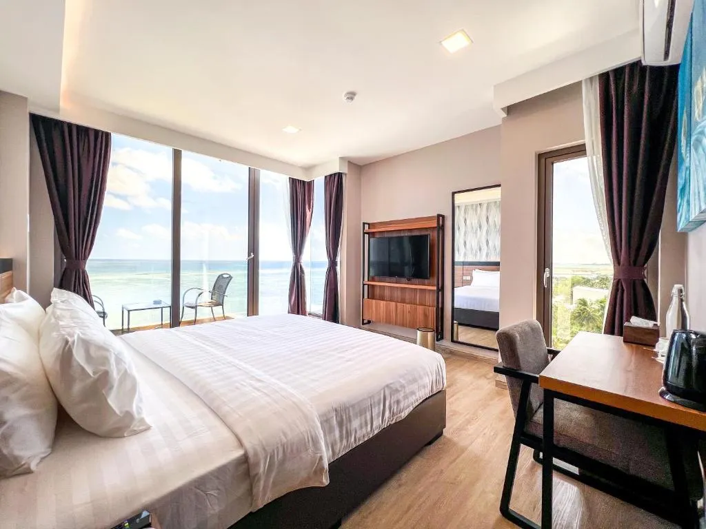 Triton Prestige Seaview & Spa фото 33