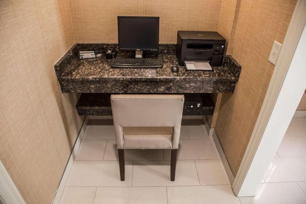 Comfort Inn North фото 7