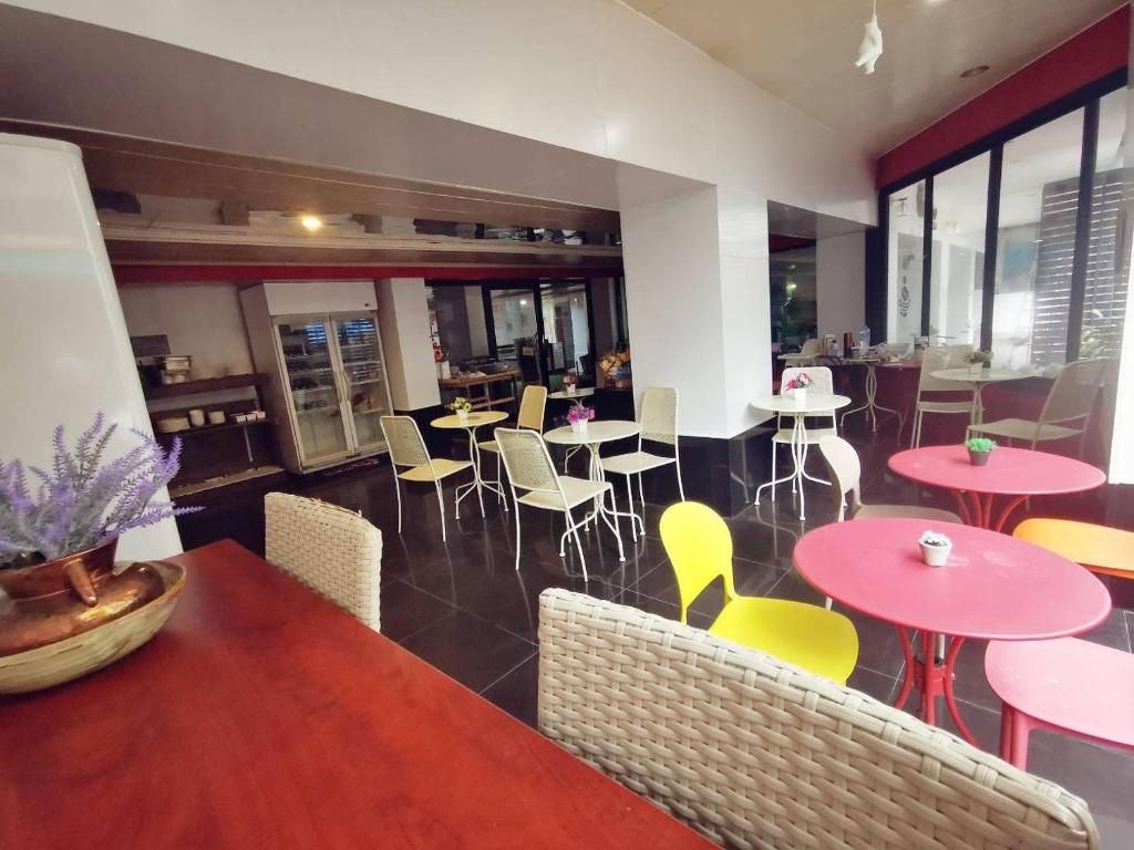 The Chilli Patong Beach Hotel фото 21