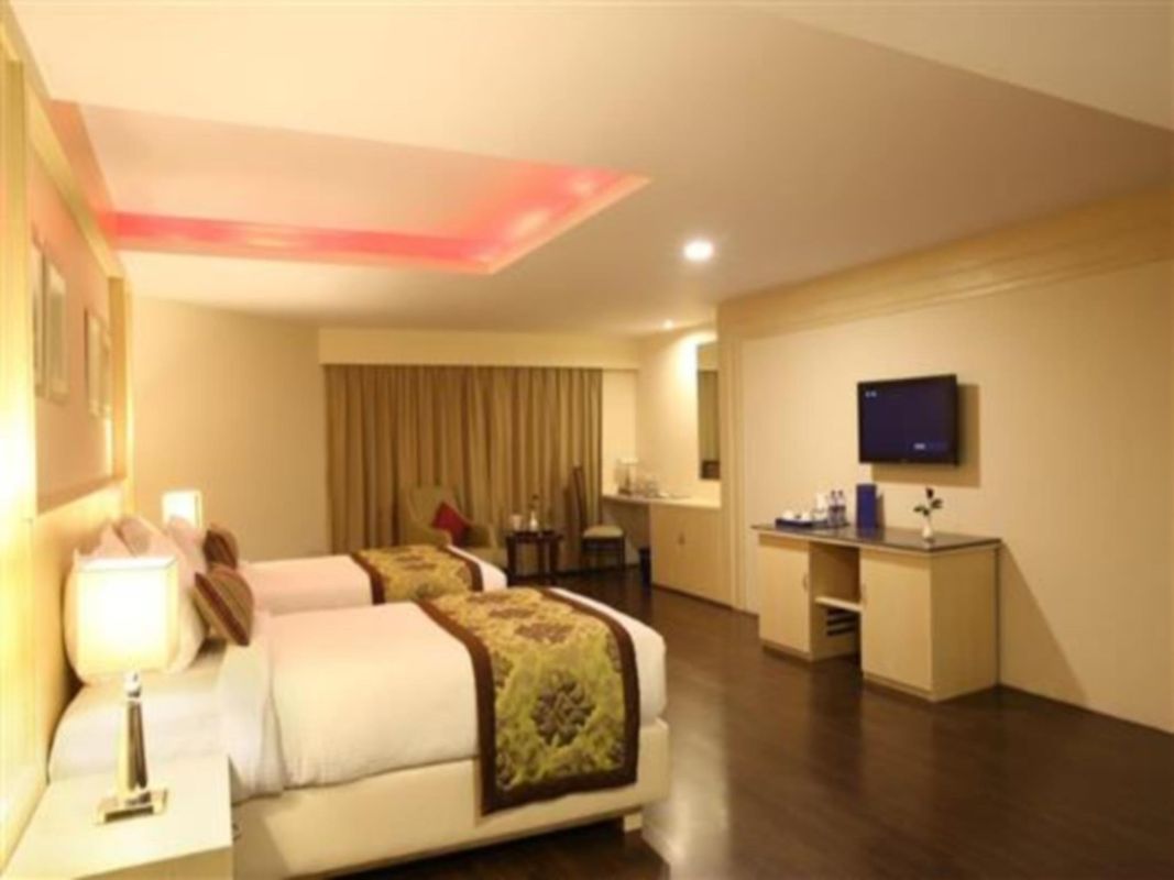 Golden Tulip Hotel Jaipur фото 4