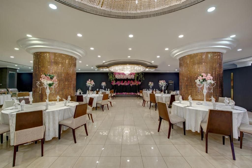 Апарт-отель «Al Bustan Tower Hotel Suites» фото 25