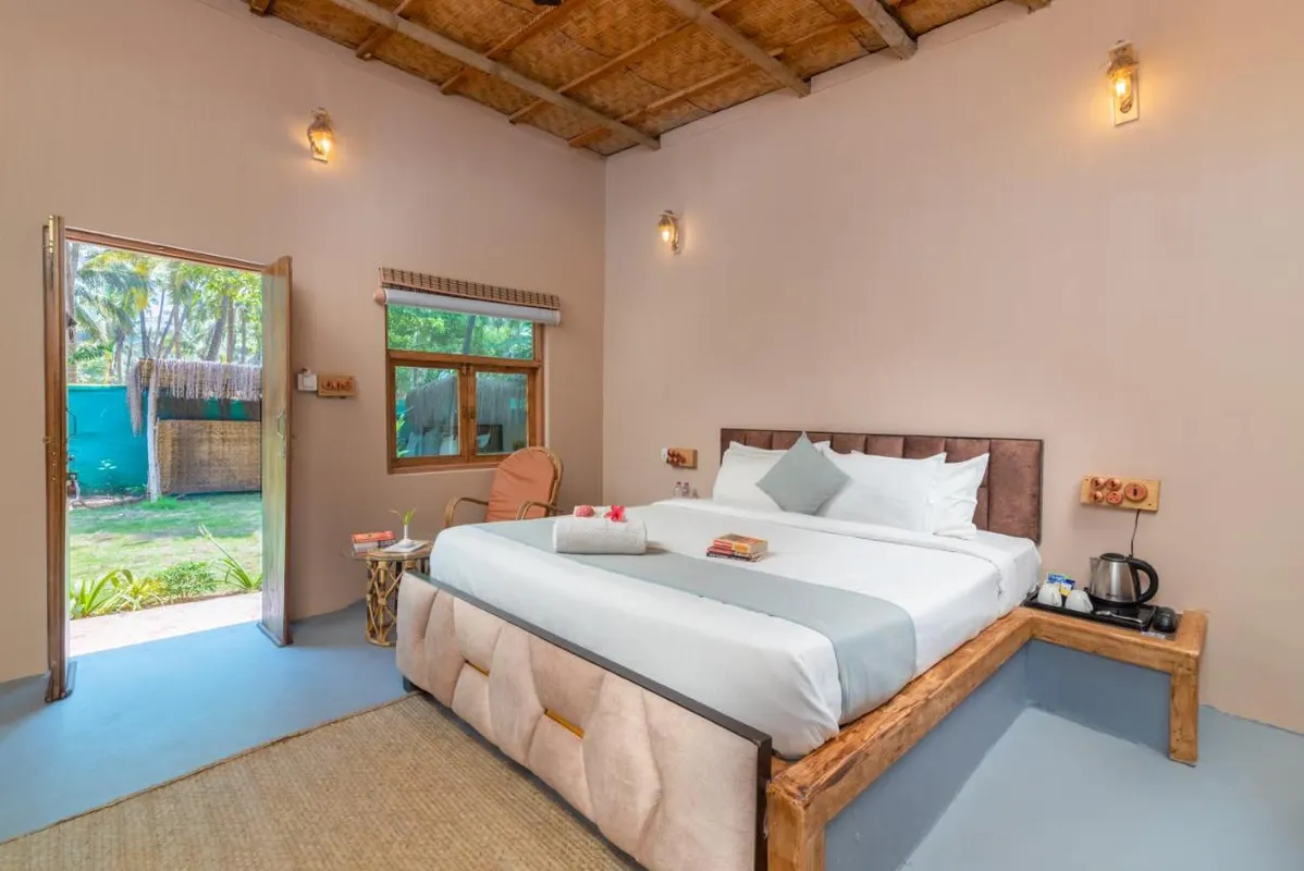 Amadi Beach Front Resort фото 3