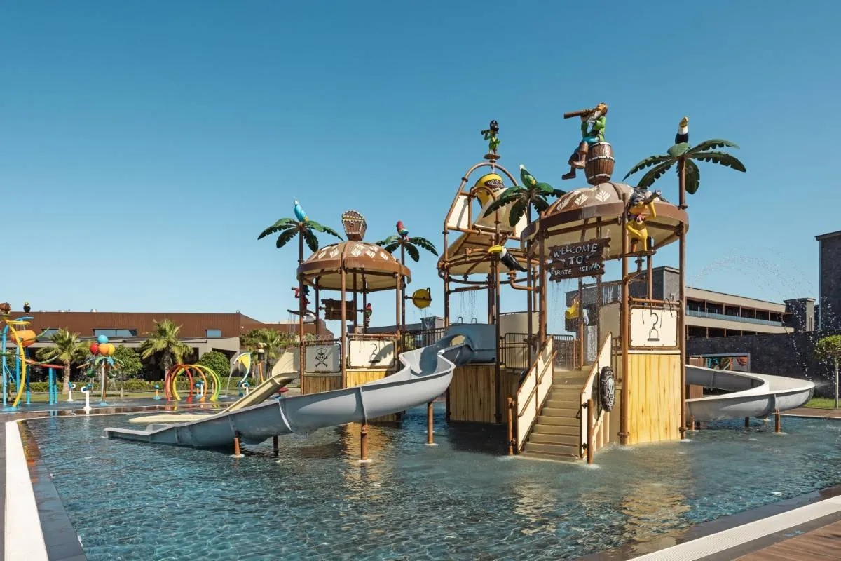 Jacaranda Luxury Resort фото 12