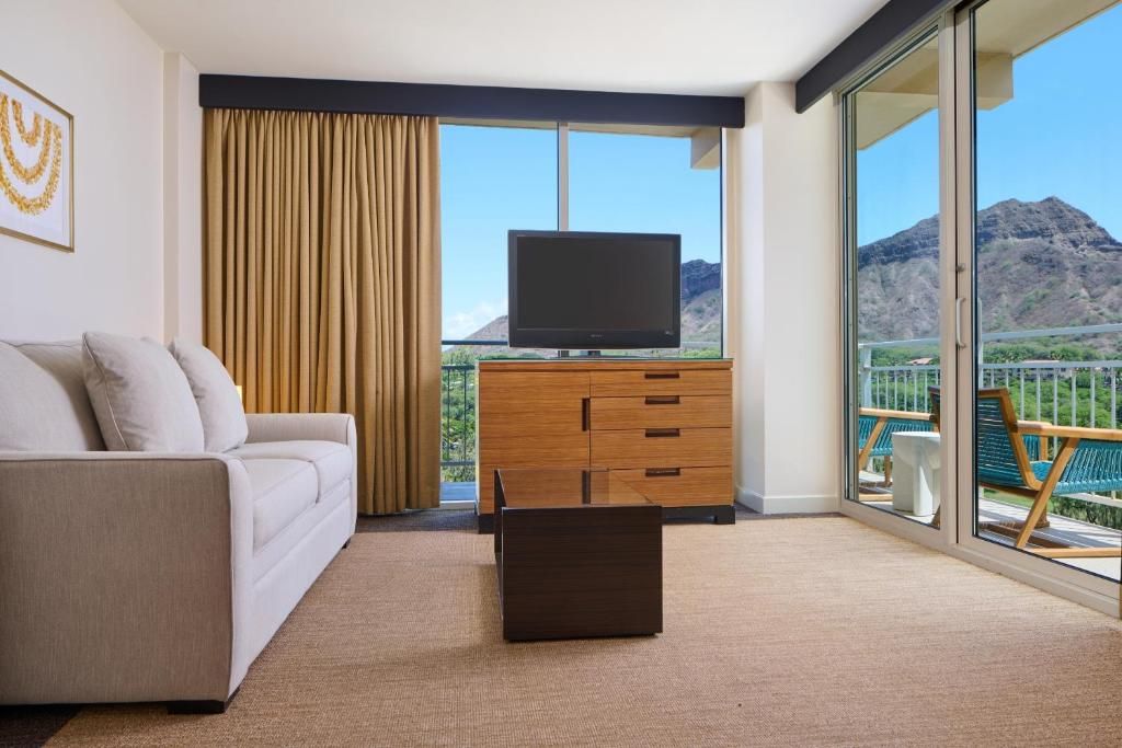 The New Otani Kaimana Beach Hotel фото 68