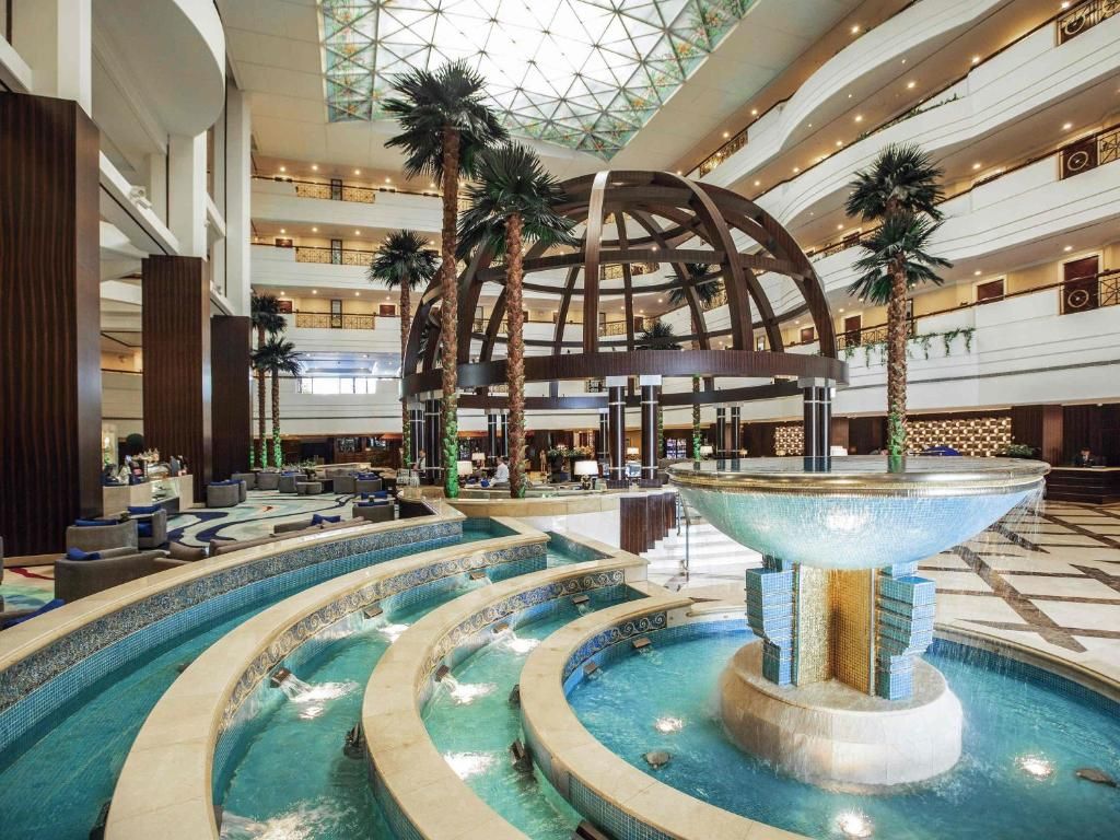 Mövenpick Grand Al Bustan фото 80