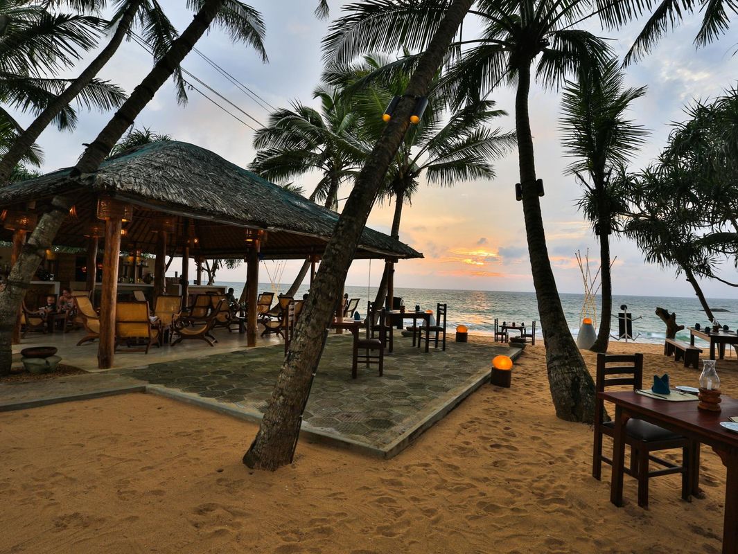 Thejan Beach Cabanas фото 11