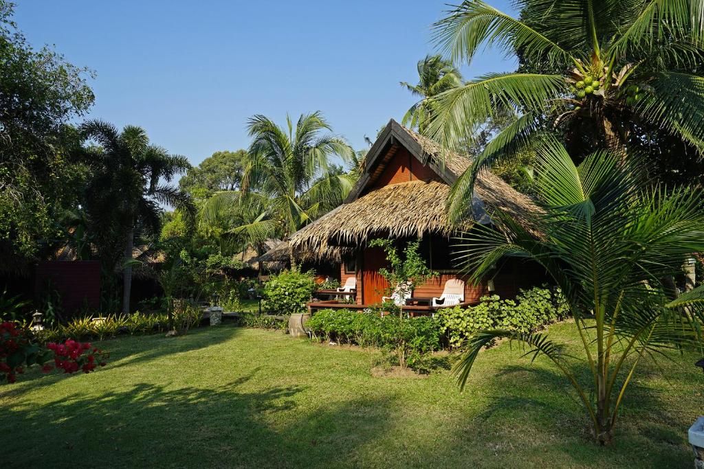Sunset Village Beach Resort фото 54