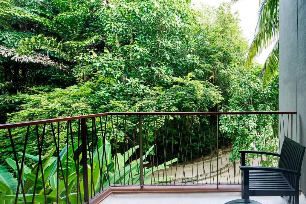 Renaissance Phuket Resort & Spa фото 87