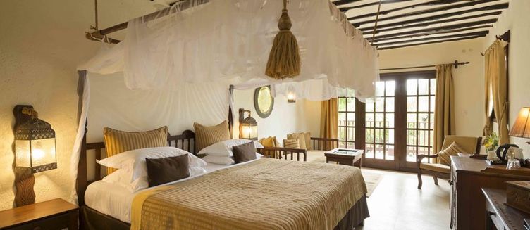 Фото отеля Breezes Beach Club and Spa
