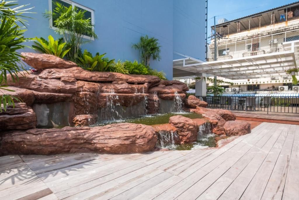 P Plus Hotel фото 36