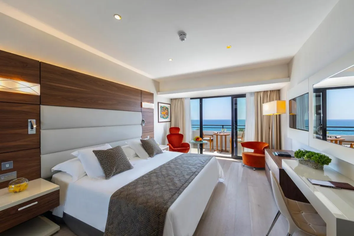 Amathus Beach Hotel Limassol фото 2