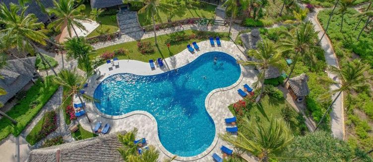 Фото отеля Breezes Beach Club and Spa