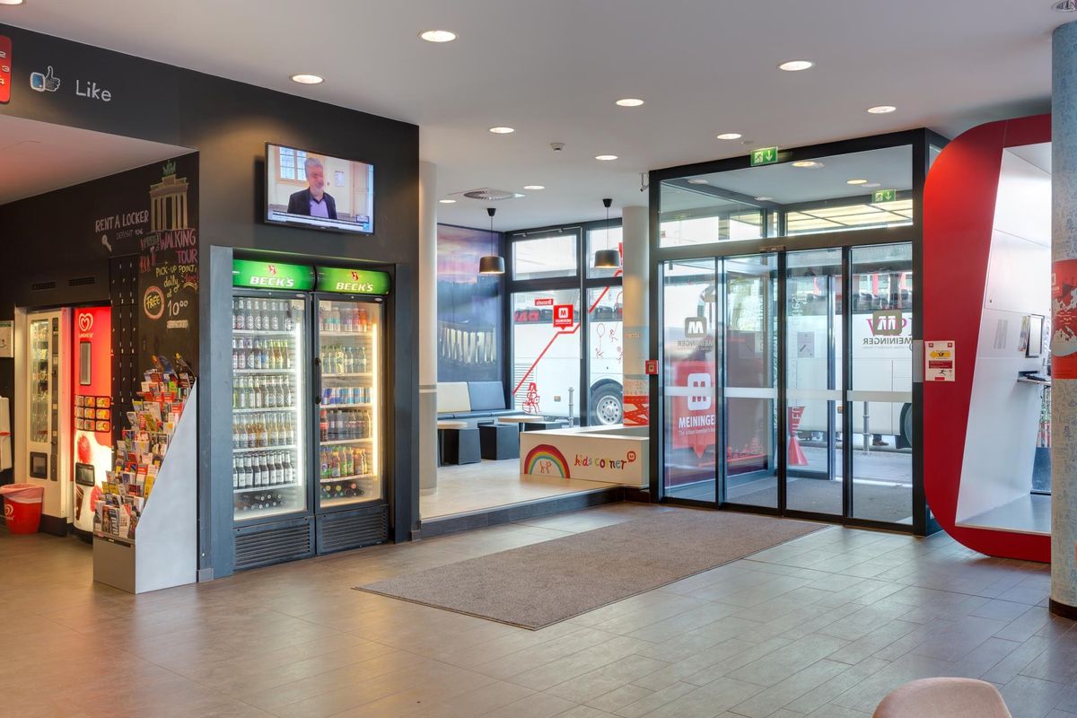 Meininger Hotel Berlin Hauptbahnhof фото 33