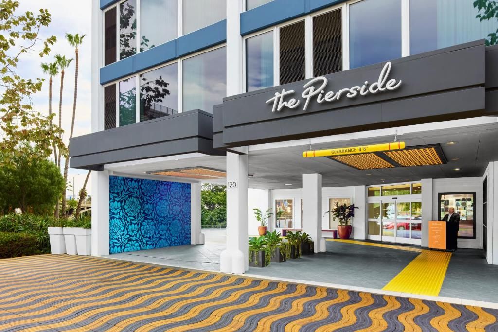 Wyndham Santa Monica At The Pier фото 25