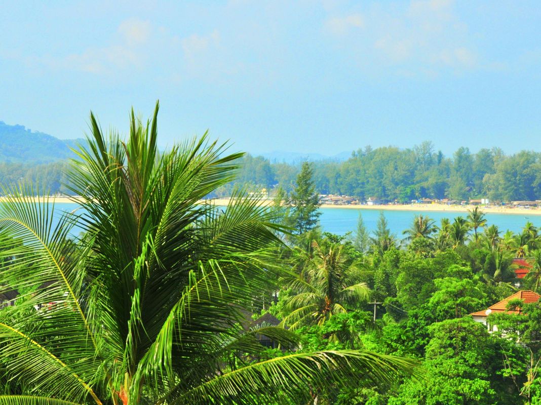 AM Surin Place фото 11