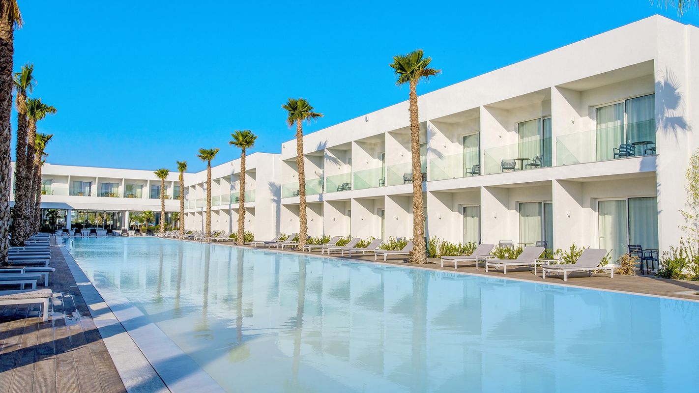 White Dream Resort фото 0