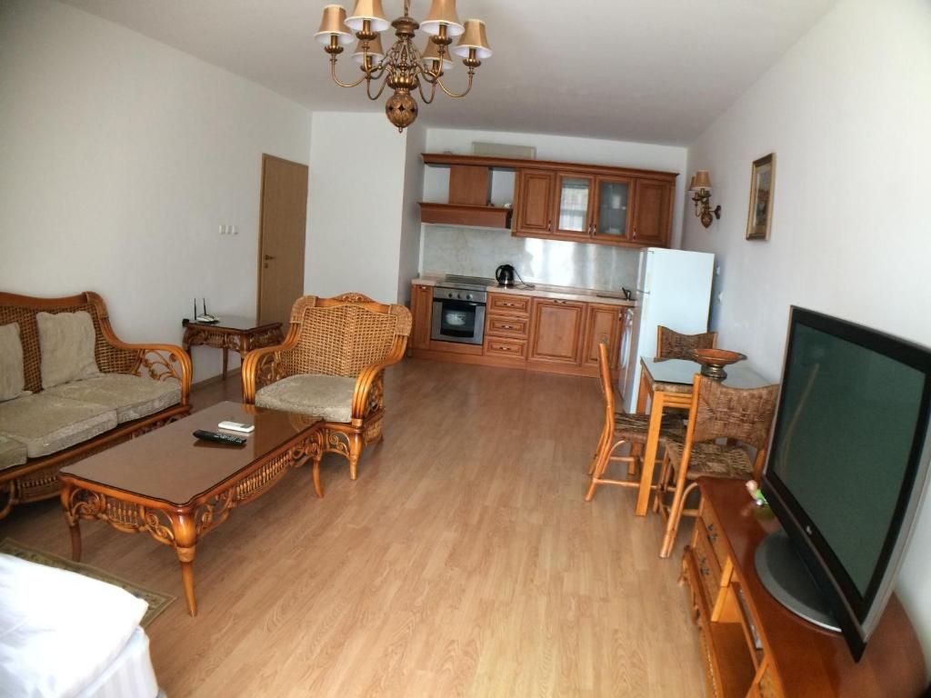 Oasis House Suites Apartments and Studios фото 16