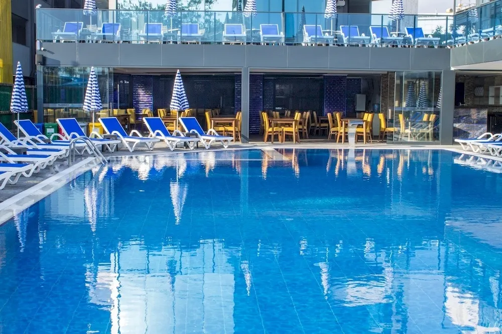 Relax Beach Hotel фото 7