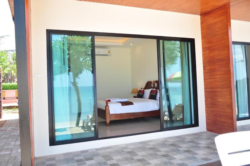 Lanta Seafront Resort фото 67