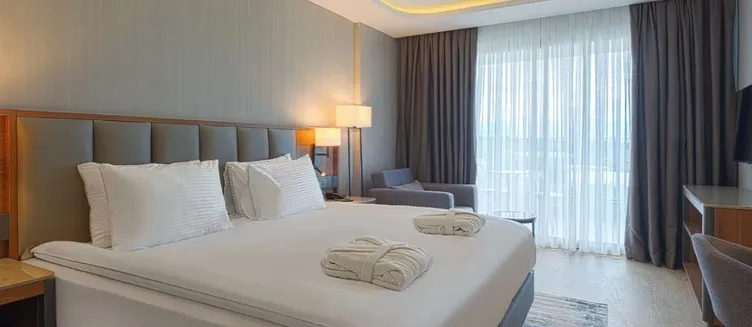 Фото отеля Azura World Hotel