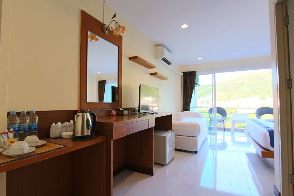 Good Nice Hotel Patong фото 44