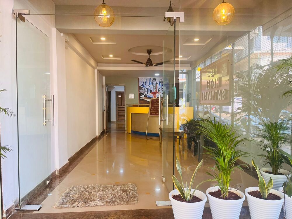 Nagas Hotel Satyavati фото 4