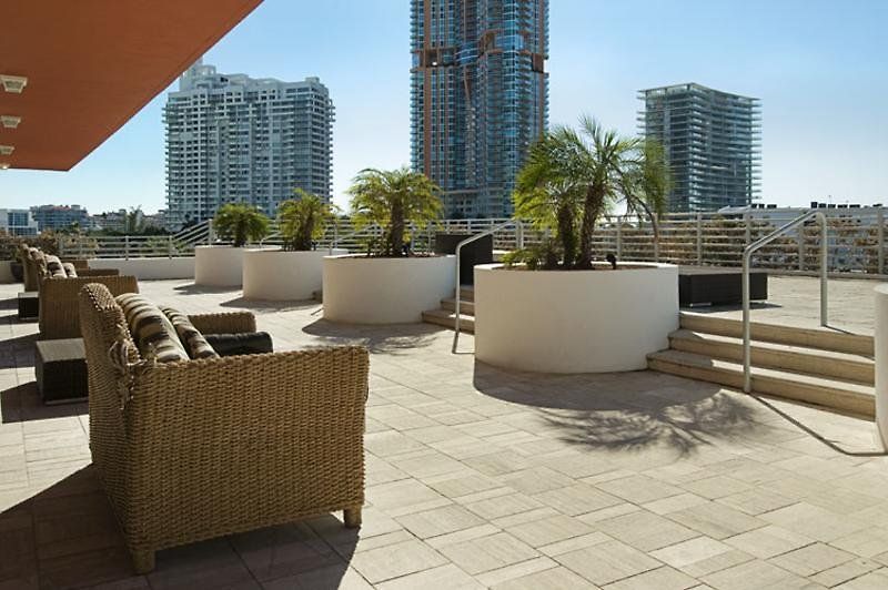 Hilton Bentley Miami South Beach Hotel фото 45