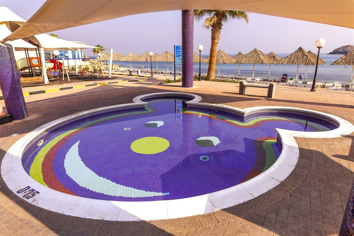 Royal Beach Hotel & Resort фото 5