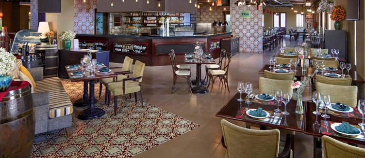 Фото отеля Mercure Danang French Village Mount Bana