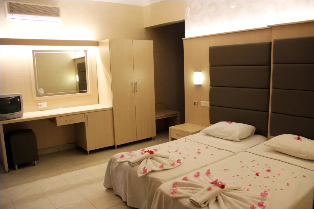 Ozcan Beach Hotel фото 71